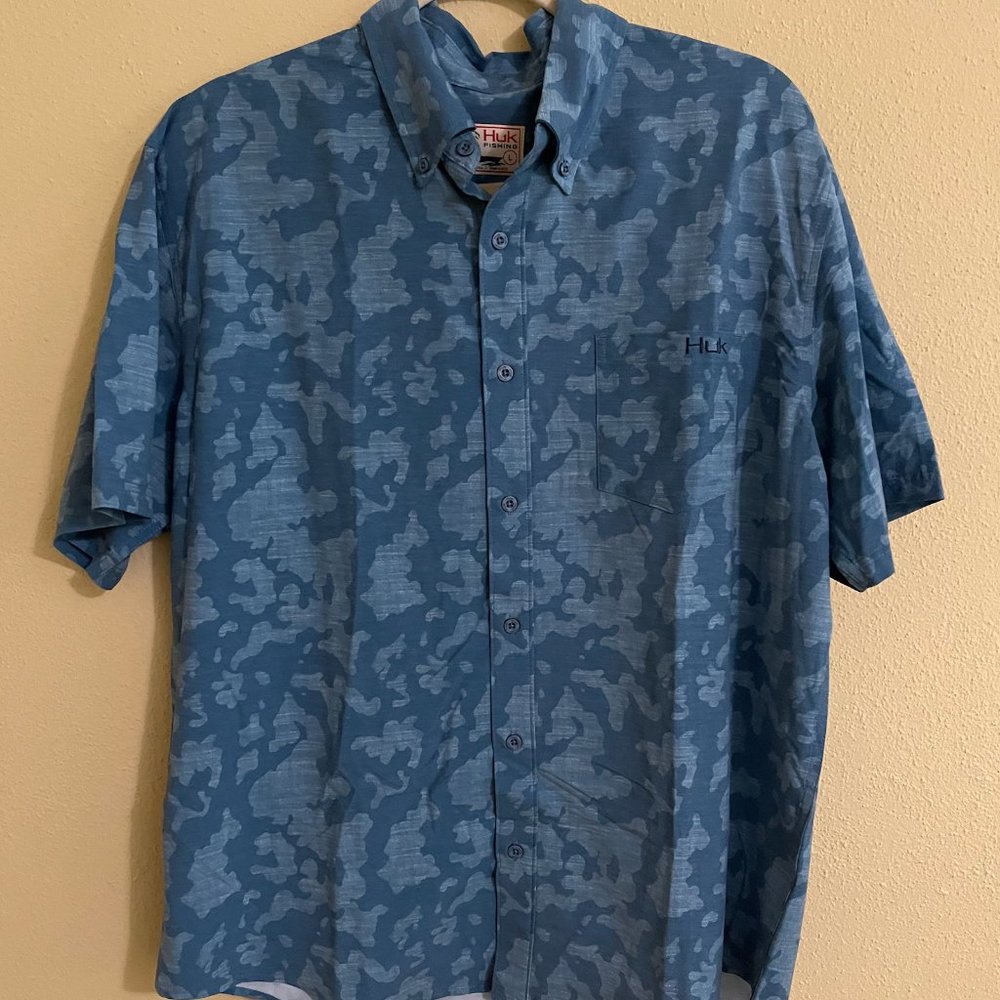 HUK Mens KONA RUNNING LAKES BUTTON-DOWN in TITANIUM BLUE Size Large